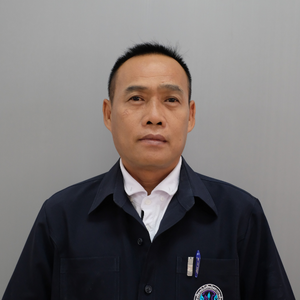 นายอาวุธ จันทร์คำ